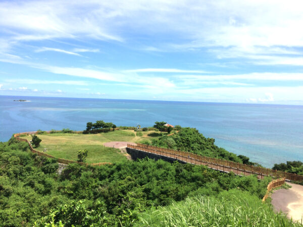 沖縄の高台からの風景