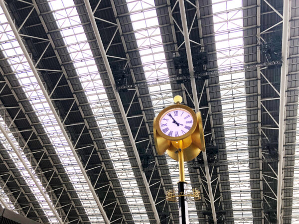 夜の大阪駅時空(とき)の広場の天井 3