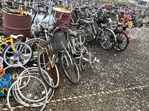 自転車のスクラップ 2