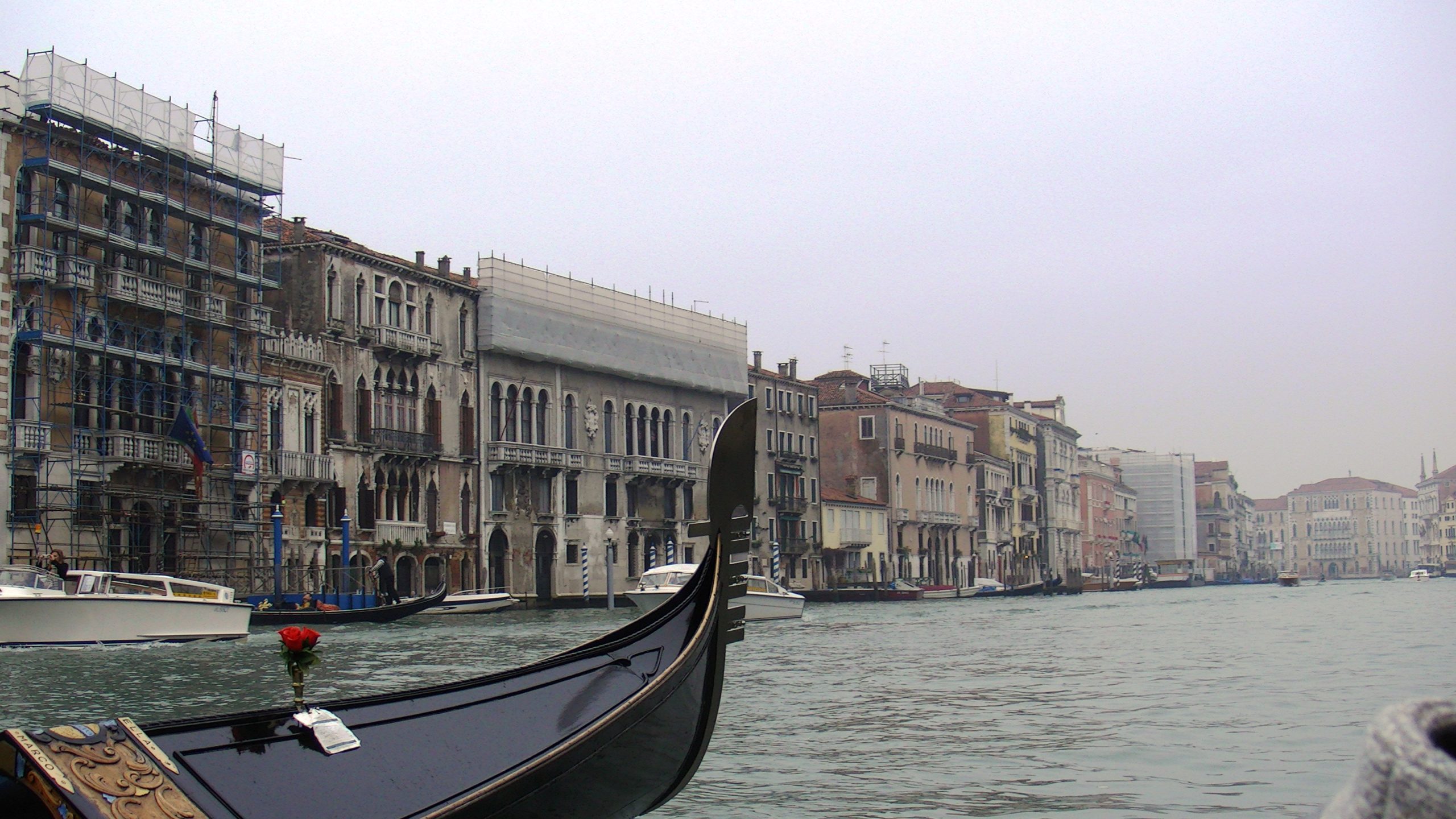 ベネチアの街並み 水路から6 無料写真 フリー素材のダウンロードサイト もある