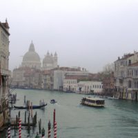ベネチアの水路