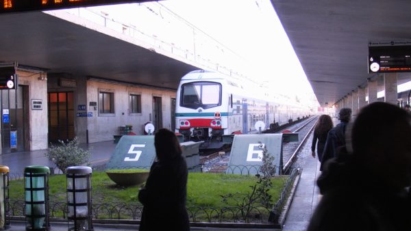 フィレンツェの駅構内