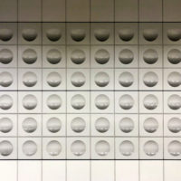 凹凸の壁 1