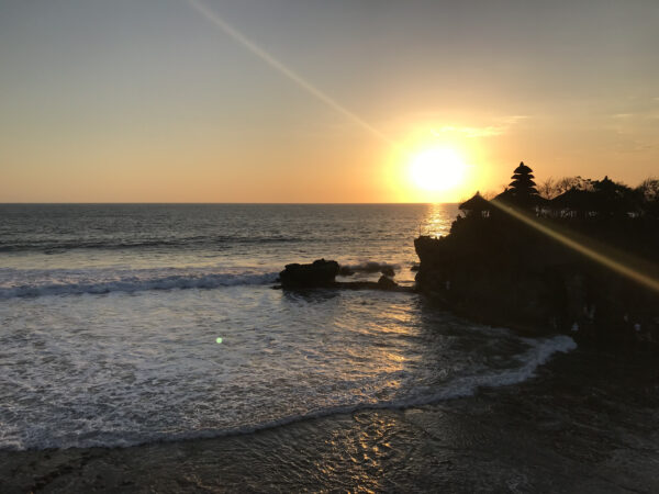 タナロット寺院と海 9