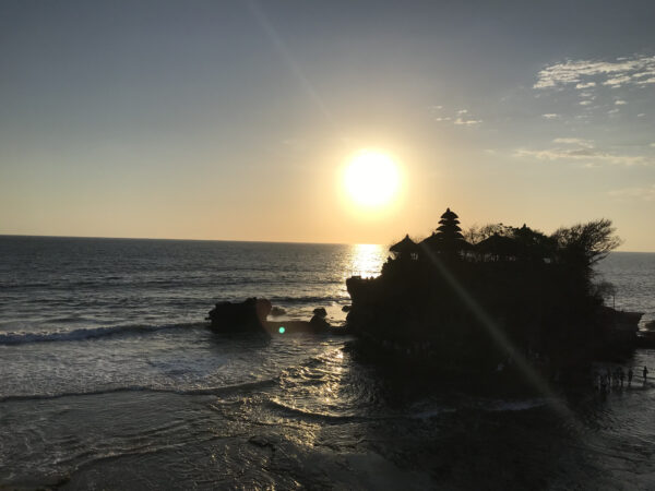 タナロット寺院と海 10